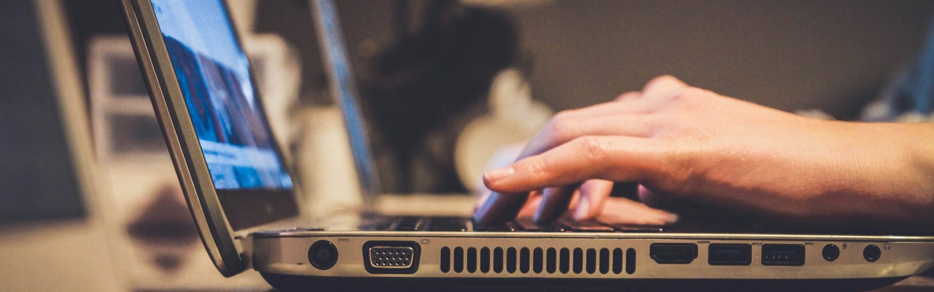 john-schnobrich-yFbyvpEGHFQ-unsplash